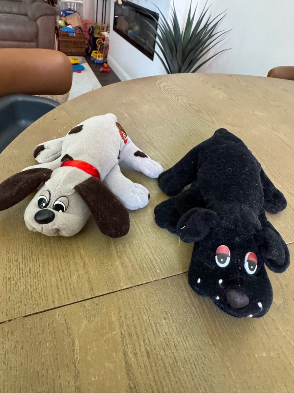 Vintage pound puppies 1980s plush